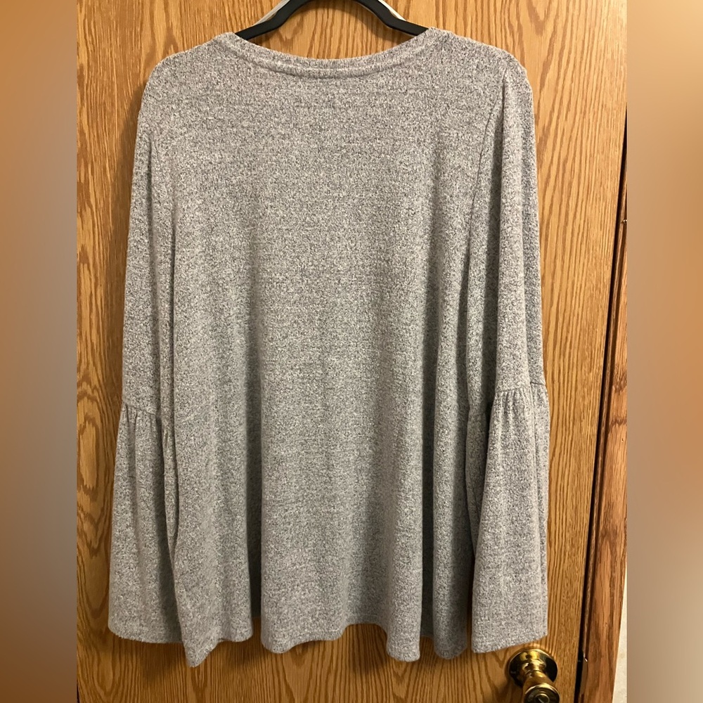 Heather Gray Simply Vera XL Long Sleeve Sweater with Pearl Embellishments - Picture 6 of 7
